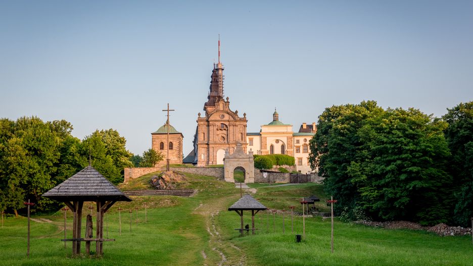Klasztor na Świętym Krzyżu powstał prawdopodobnie w XII w.