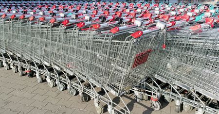 Puste półki sklepowe w Polsce? Eksperci liczą się z kryzysem branży transportowej