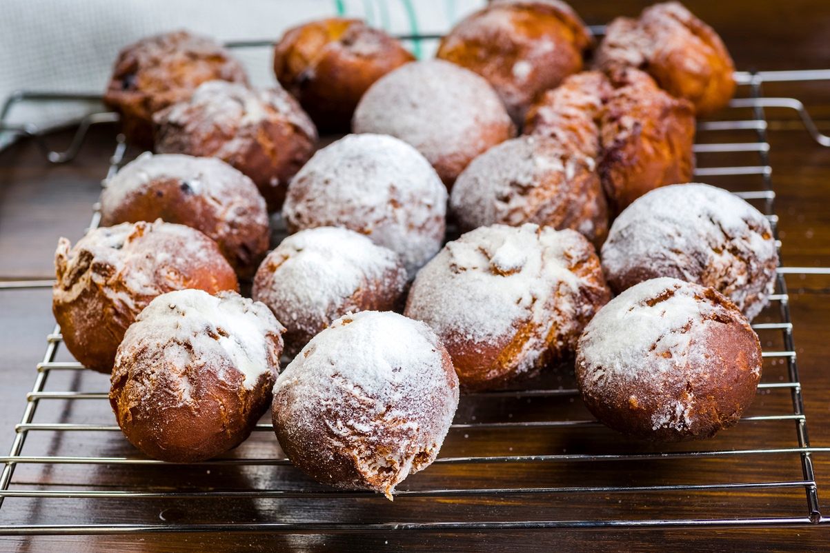 W tłusty czwartek robię takie pączki. Są szybkie, pyszne i bardzo delikatne