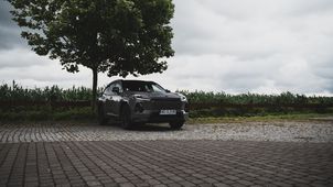 Dlaczego Polacy wybrali nową Toyotą RAV4 Samochodem Roku Internautów 2026? Sprawdziliśmy