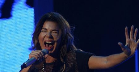 Edyta Górniak na koncercie  Gdańsku. Trzy kreacje, godzinne opóźnienie i wzruszający gest artystki!