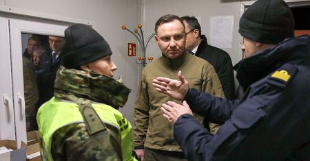Koronawirus w Polsce. Rząd i sztab prezydenta przygotowują się na nadzwyczajne środki