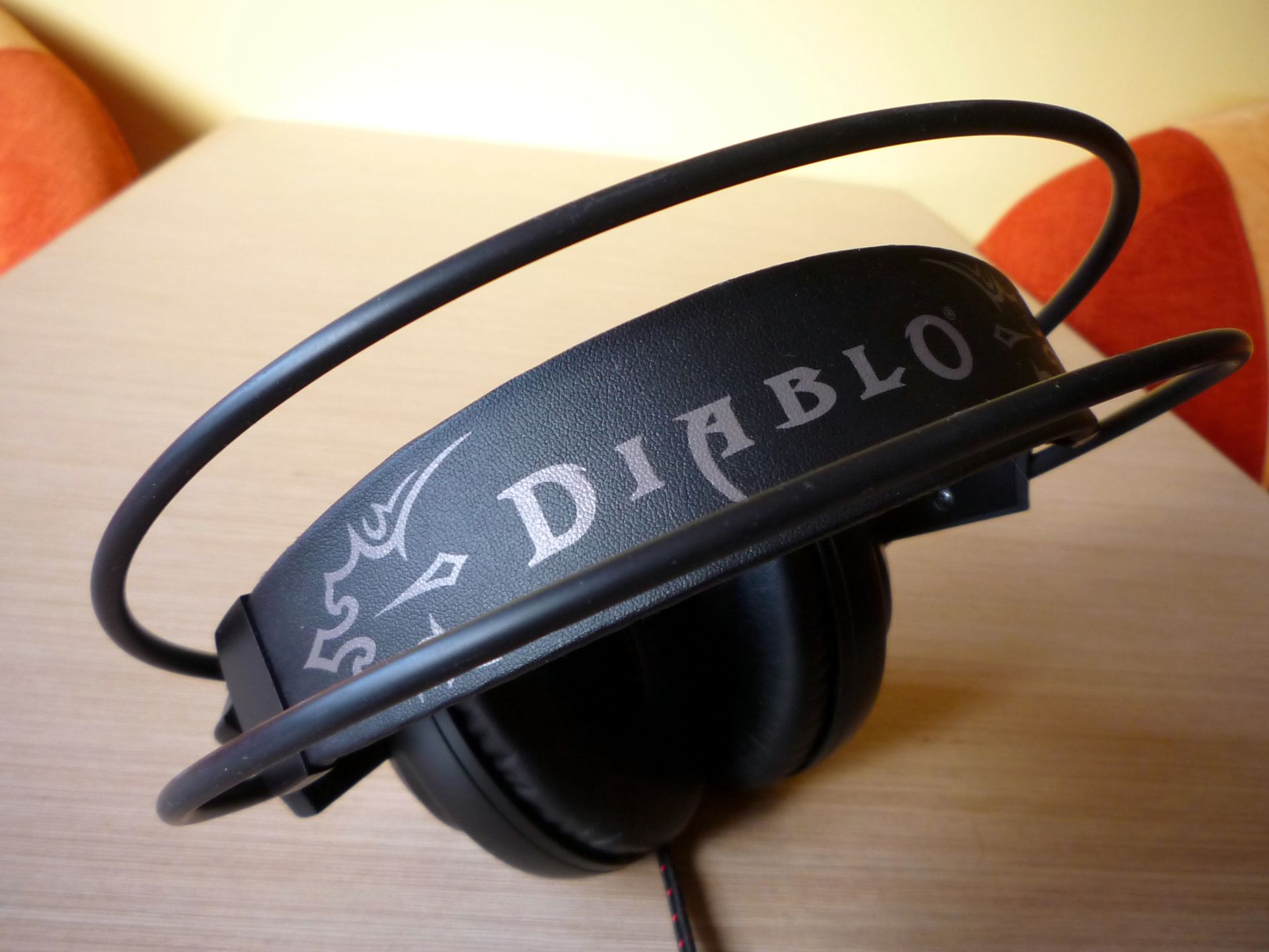 SteelSeries Diablo III – mysz, headset USB i podkładka z piekła rodem [test] 11