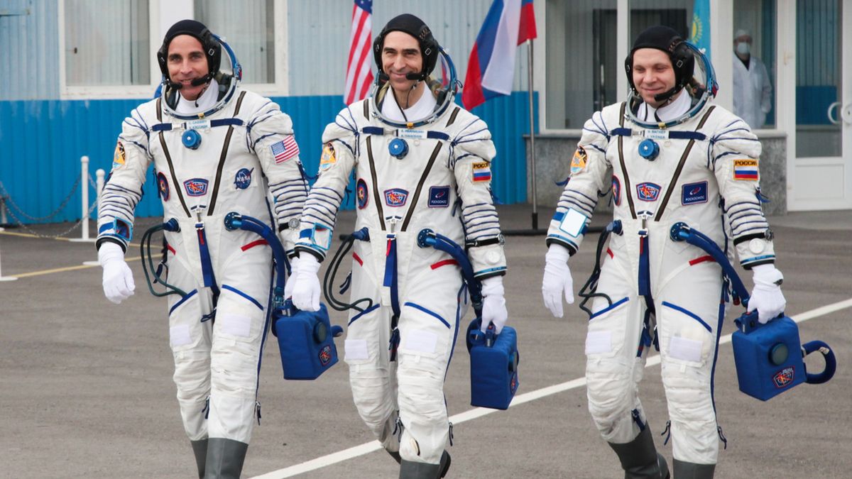 Rosjanie oświadczyli, że w 2023 roku wyślą dwóch turystów w kosmos 1