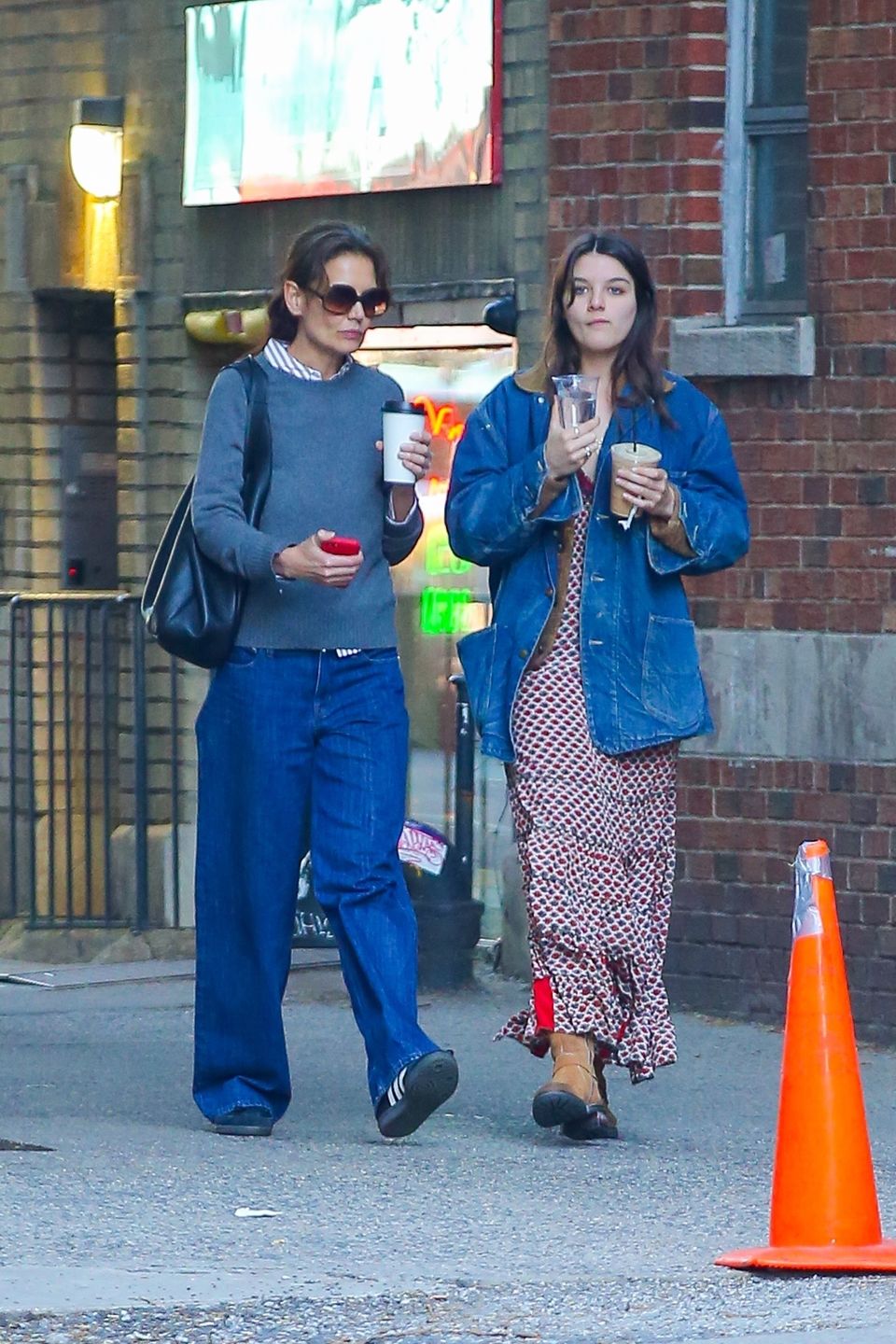 Katie Holmes i Suri Cruise "przyłapane" w Nowym Jorku