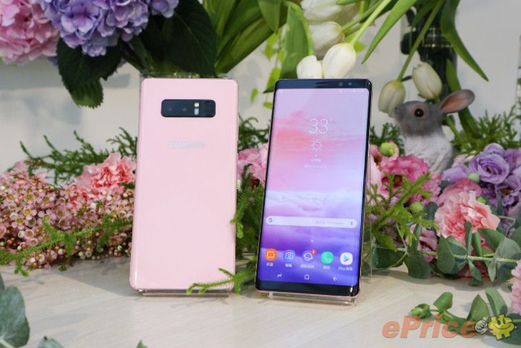 #wSkrócie: Galaxy A (2018) z ekranem Infinity i podróbka iPhone'a 8 4
