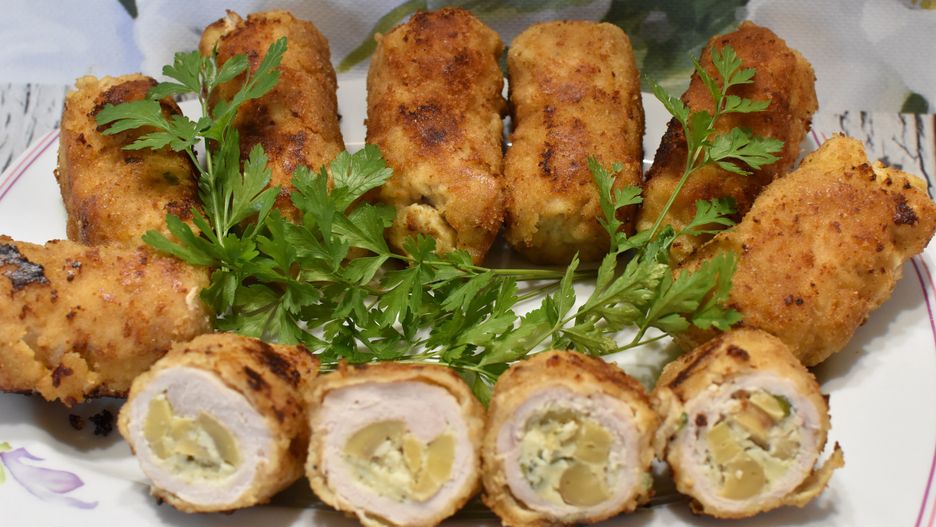 Roladki z marynowanymi pieczarkami