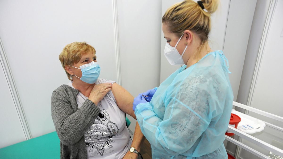 Szczepienie na COVID-19