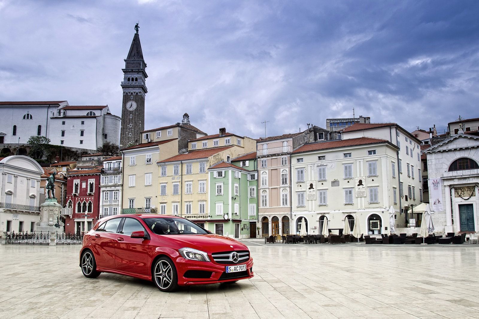 Mercedes-Benz klasy A (W176) - obszerna galeria prosto od producenta 45
