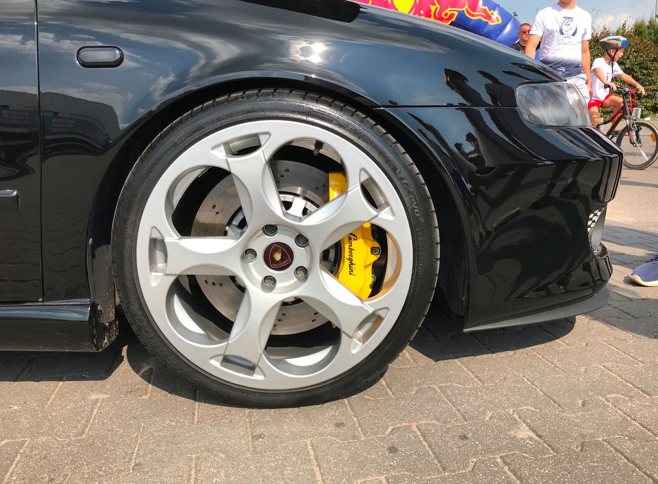 Sprawdzanie rozstawu śrub. Co zrobić kiedy się nie zgadza?