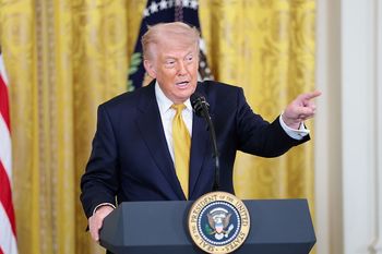 1600 statków utknęło. Wielki projekt Trumpa okazał się porażką