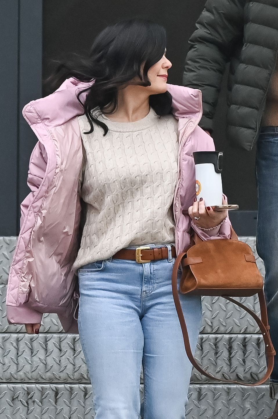 Katarzyna Cichopek i Maciej Kurzajewski maszerują z termosami