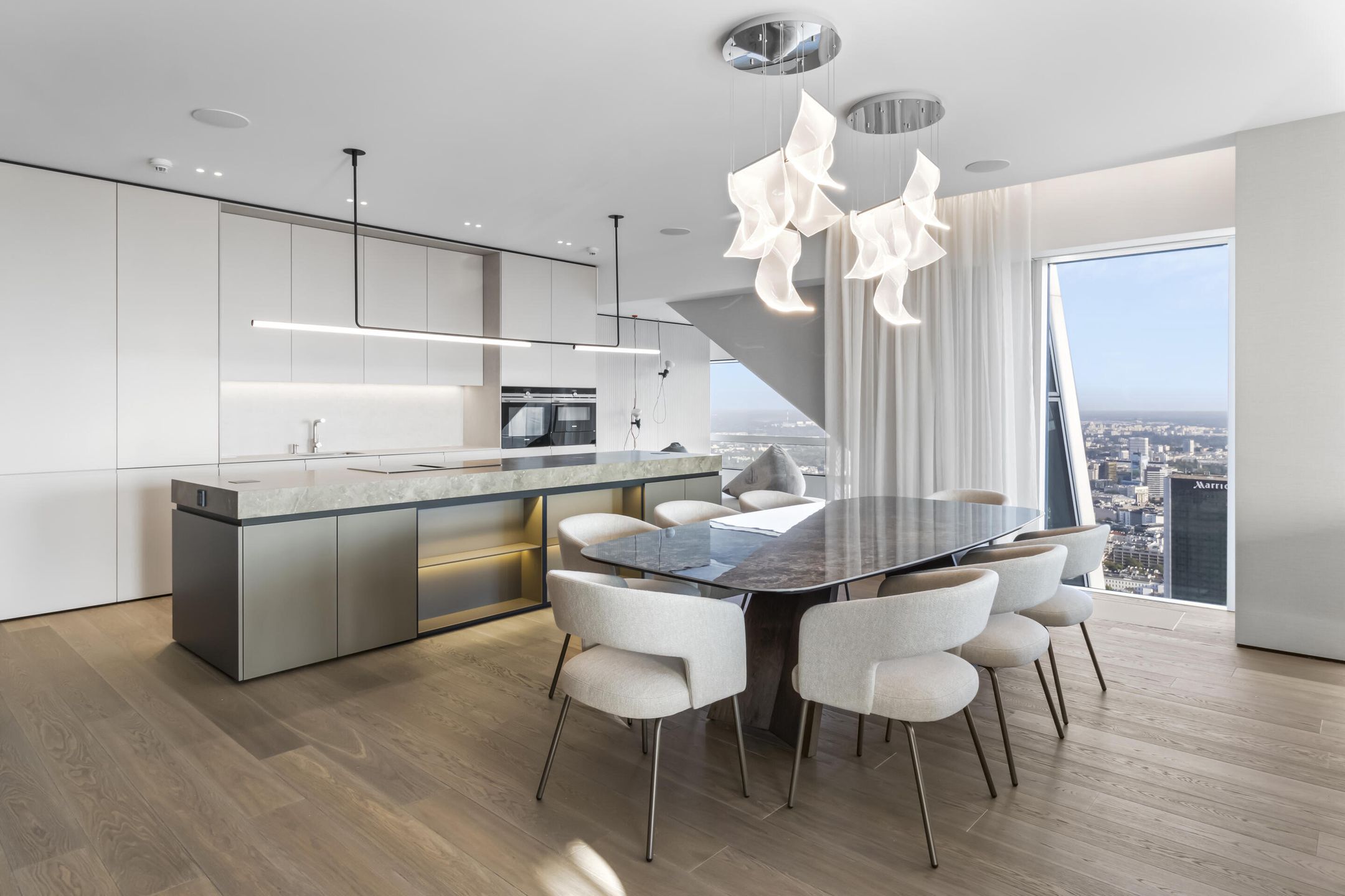 Apartament Złota 44