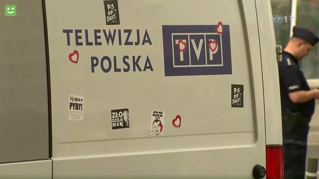 Przykład "ataku" na wóz transmisyjny TVP