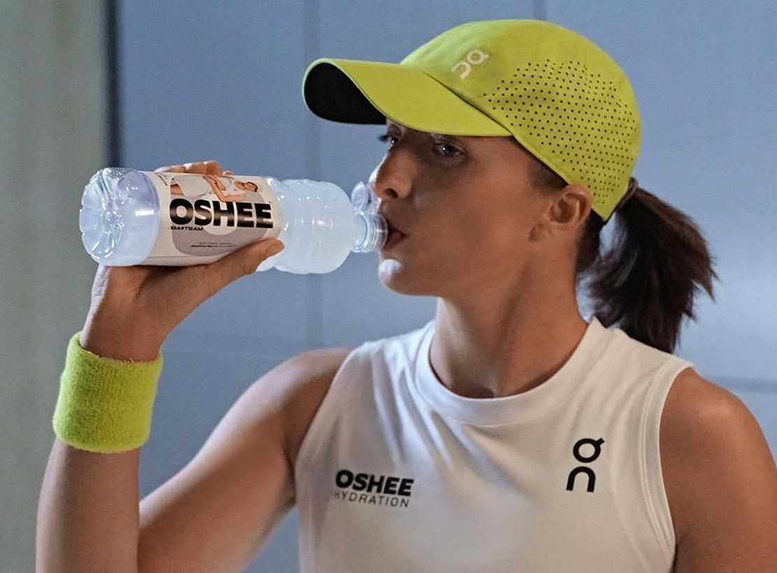 Napoje tej firmy reklamują Iga Świątek i Mata. Oshee zmienia inwestora