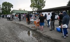 Panika po sztabie. Ludzie ruszyli do aut