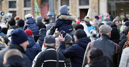 Ile zarabiają Polacy? GUS odkrywa karty