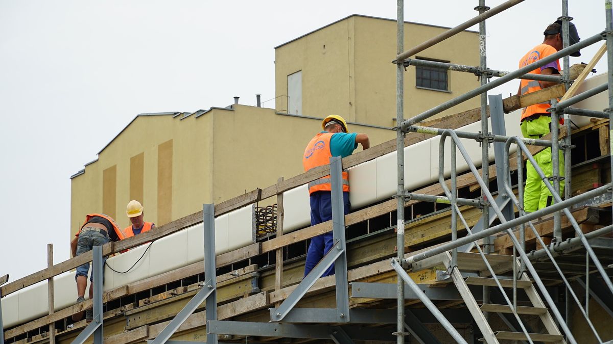 Negatywne zaskoczenie. Spadek produkcji budowlano-montażowej większy od prognoz. 