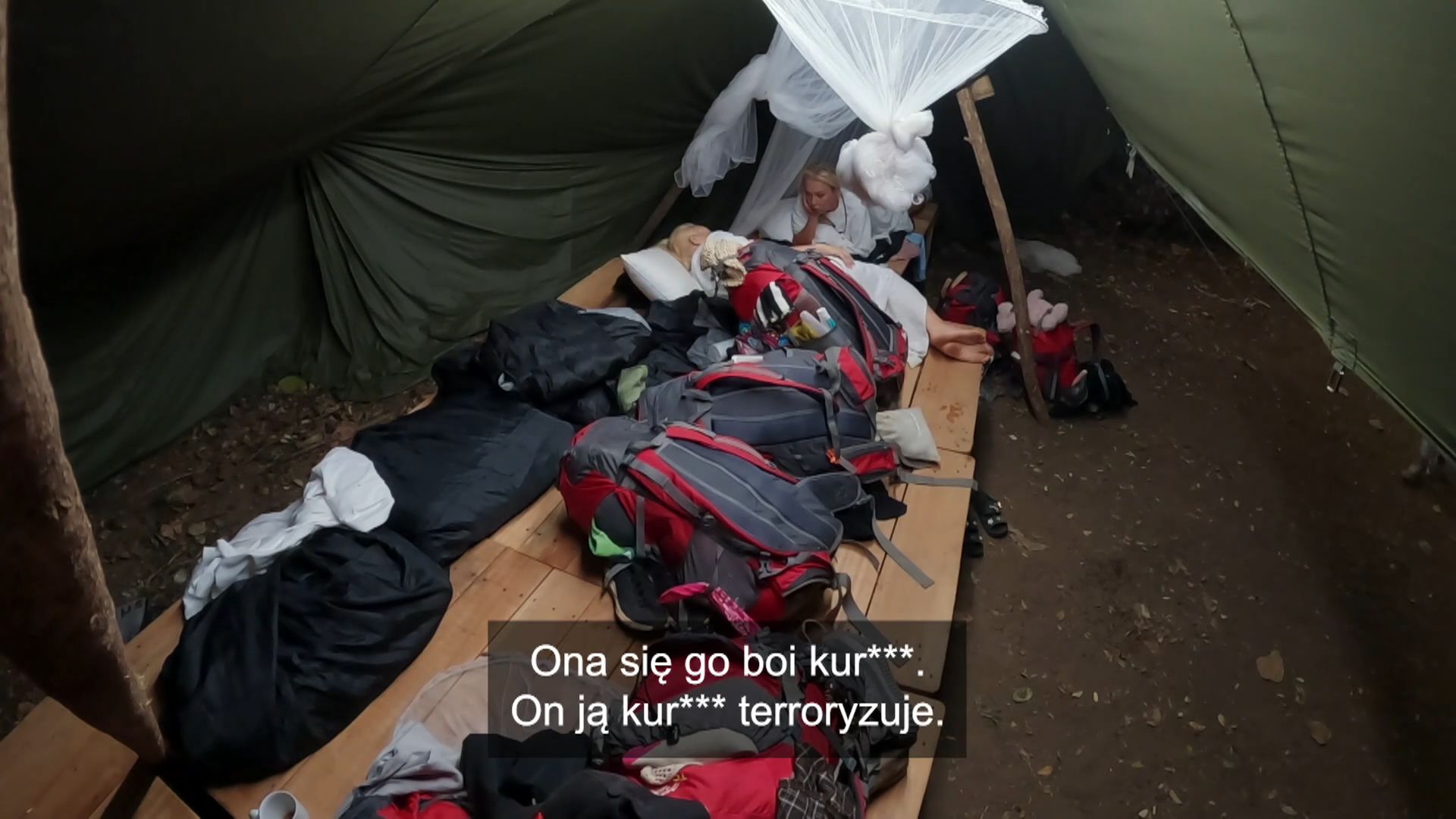 Nicol Pniewska boi się ojca?