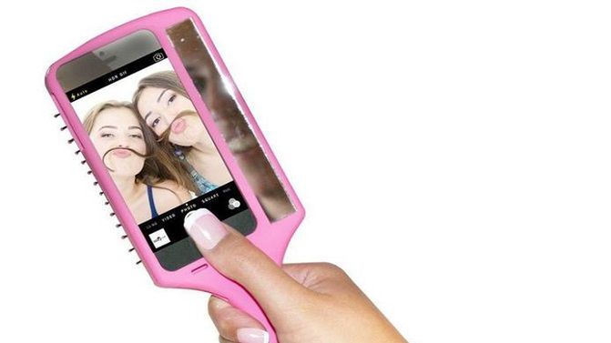 Selfie Brush - tylko dla kobiet! Nietypowa obudowa łączy przyjemne z pożytecznym 1