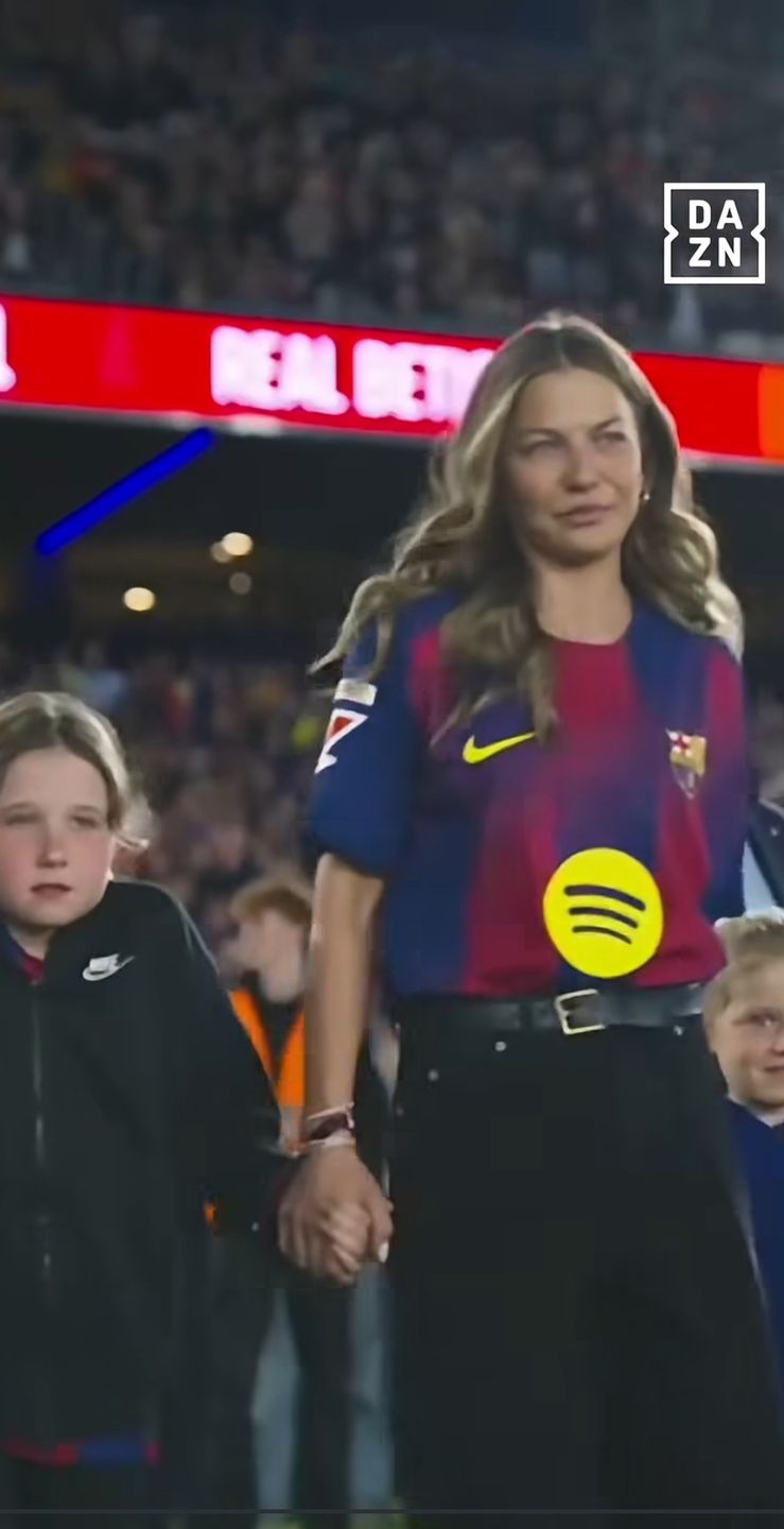 Anna Lewandowska z córkami