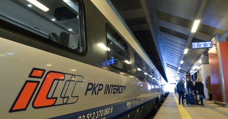 Fortuna na dywany. Wielka inwestycja PKP Intercity