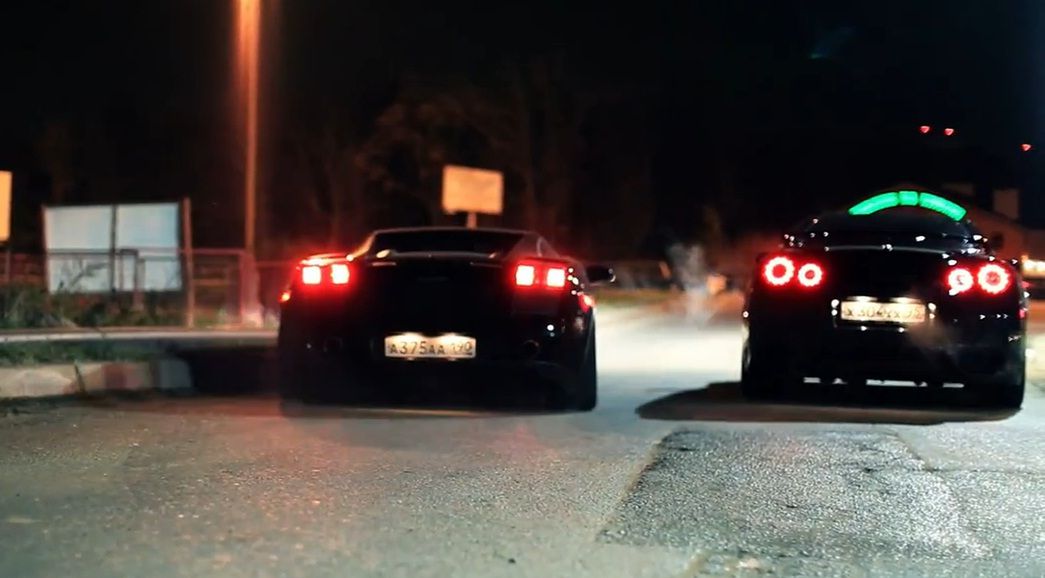 Lamborghini Gallardo (1500 KM) vs Nissan GT-R (1100 KM) - pojedynek na szczycie [wideo]