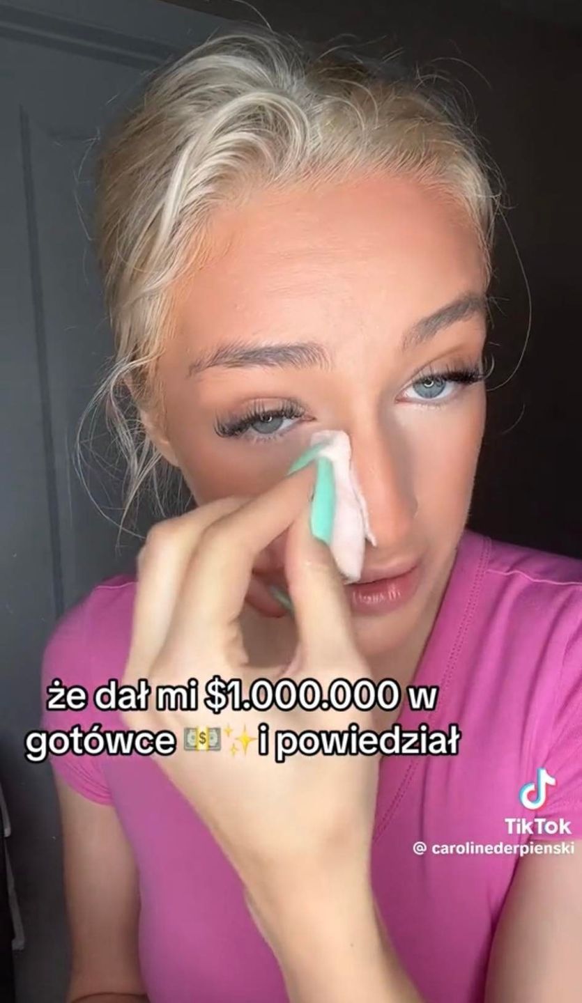 Coming out Caroline Derpienski