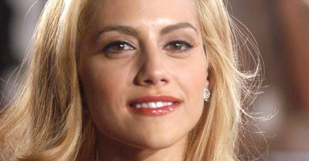 Pijak, utrzymanek, oszust. Śmierć Brittany Murphy wywołała lawinę teorii spiskowych