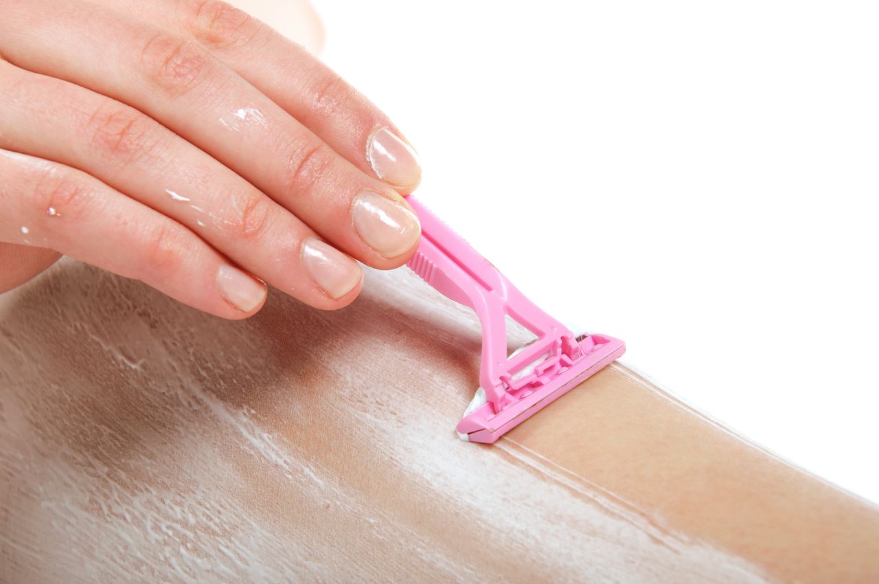  Golenie maszynką może powodować podrażnienia skóry