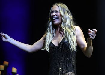 Na scenie poczuła, że coś jej "pęka w ustach". Wyjawiła, co się stało