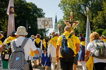 Lokale czekają na takich pielgrzymów. "Zostawiają najwięcej pieniędzy"