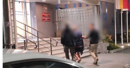 Koniec 20-letniej ucieczki. Krakowski boss tytoniowej mafii wrócił do Polski