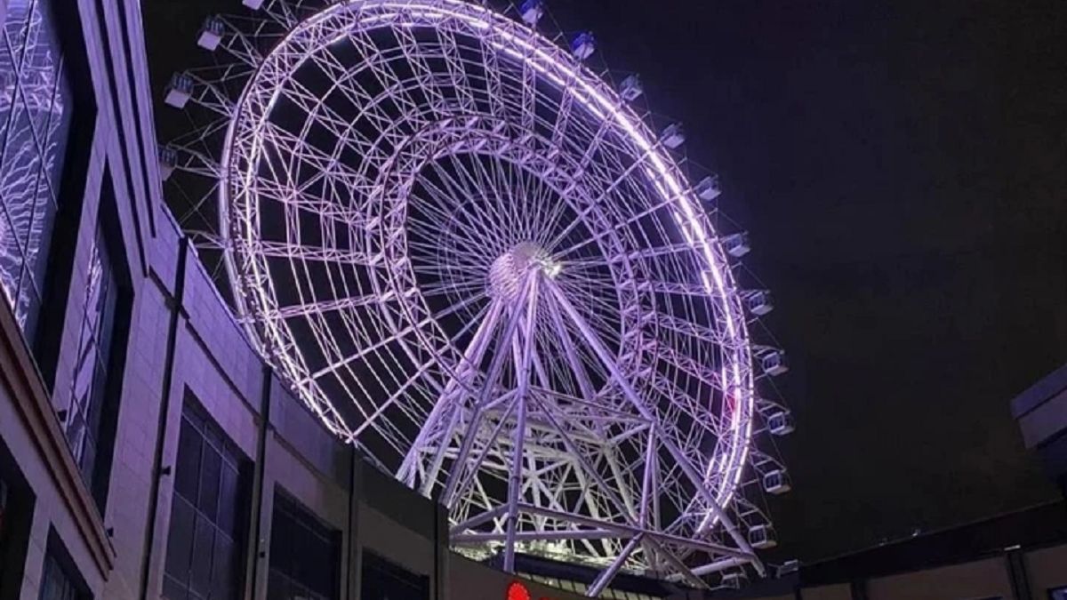 Zepsuł się diabelski młyn "Słońce Moskwy" 