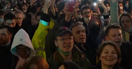Rosja. Aleksiej Nawalny przerywa głodówkę. Protesty w całym kraju