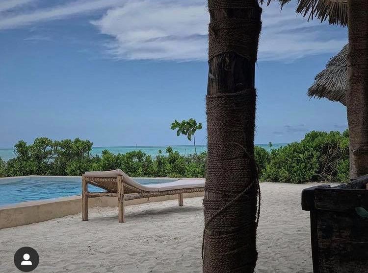 Rafał Zawierucha prowadzi warsztaty aktorskie na Zanzibarze