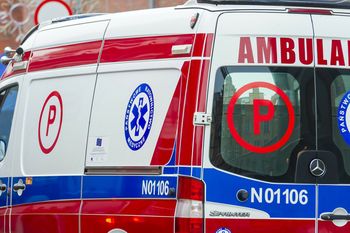 Dwulatka postrzelona z broni myśliwskiej. Trafiła do szpitala