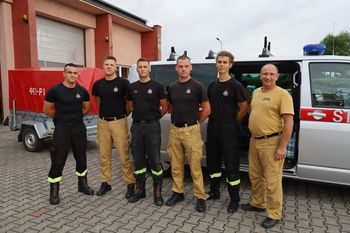Nad Polskę nadchodzą potężne ulewy. Strażacy z Grodziska i Nowego Tomyśla ruszyli wspierać zagrożone tereny