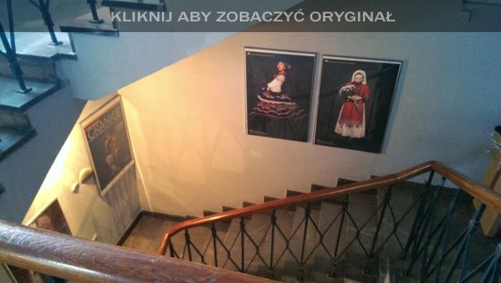 HTC One przykład korytarz
