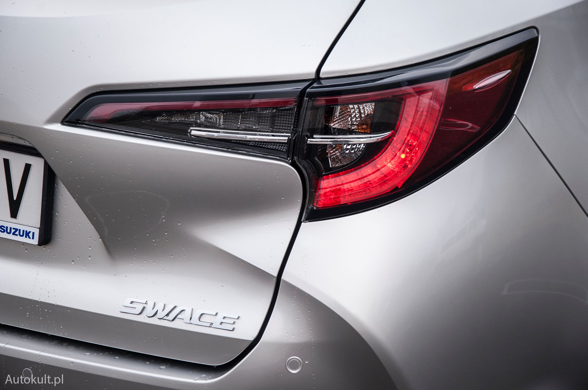 Suzuki Swace 1.8 Hybrid (2021) (fot. Mateusz Żuchowski)