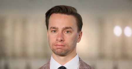 Krzysztof Bosak o zakazie aborcji. "Lekarze wprowadzają w błąd"