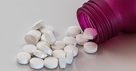 Zatrucie litem - charakterystyka i zastosowanie litu, przyczyny, objawy, postępowanie