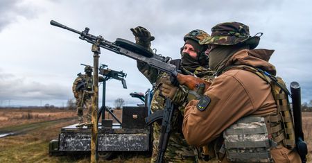 Dostawa broni na Ukrainę. "Brakuje pieniędzy, a nie pocisków"