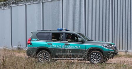 Kolejny funkcjonariusz ranny na granicy z Białorusią