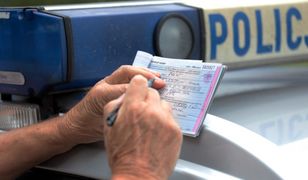 Wiele osób sądzi, że w Sylwestra można pić alkohol na ulicy. Są w błędzie, ale niewielkim