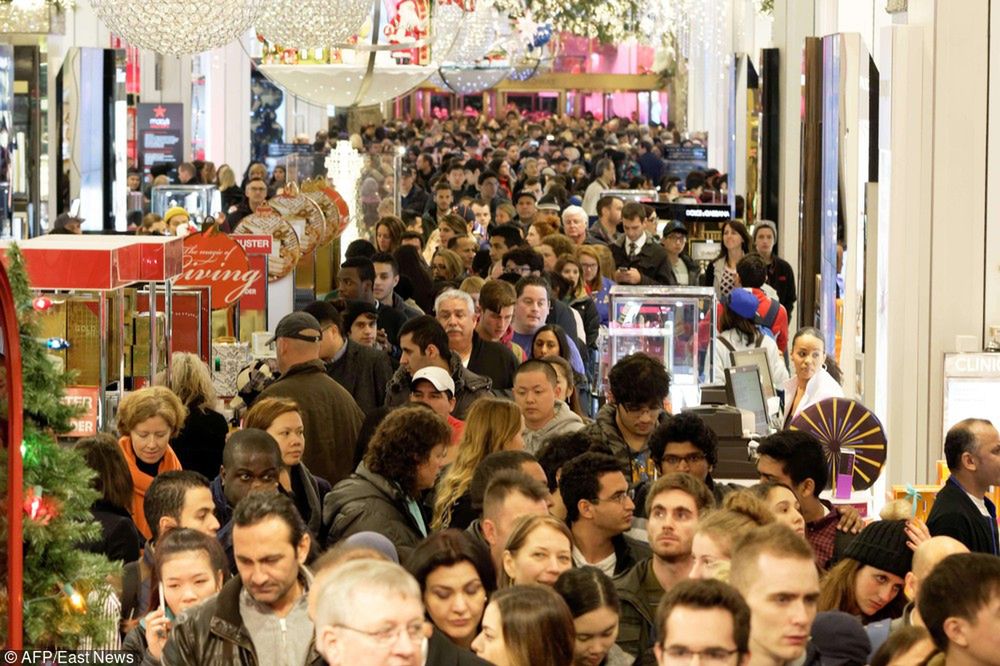 Rekord na kilka godzin przed północą. Polacy pokochali Black Friday