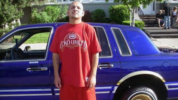 Groźny przestępca nową gwiazdą Facebooka. Co zrobił ten facet? 1