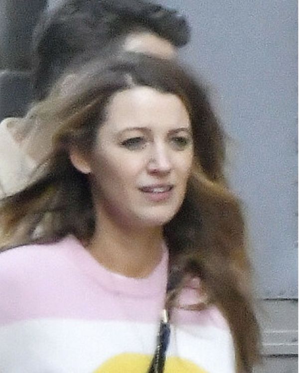 Blake Lively i Ryan Reynolds na rodzinnym spacerze