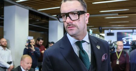 Mejza poza klubem PiS. Polityk zabrał głos