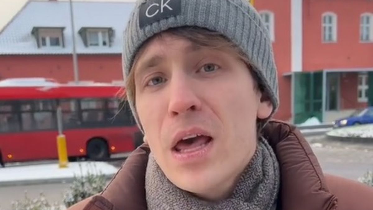 Prawnik o kartce ze szkoły 